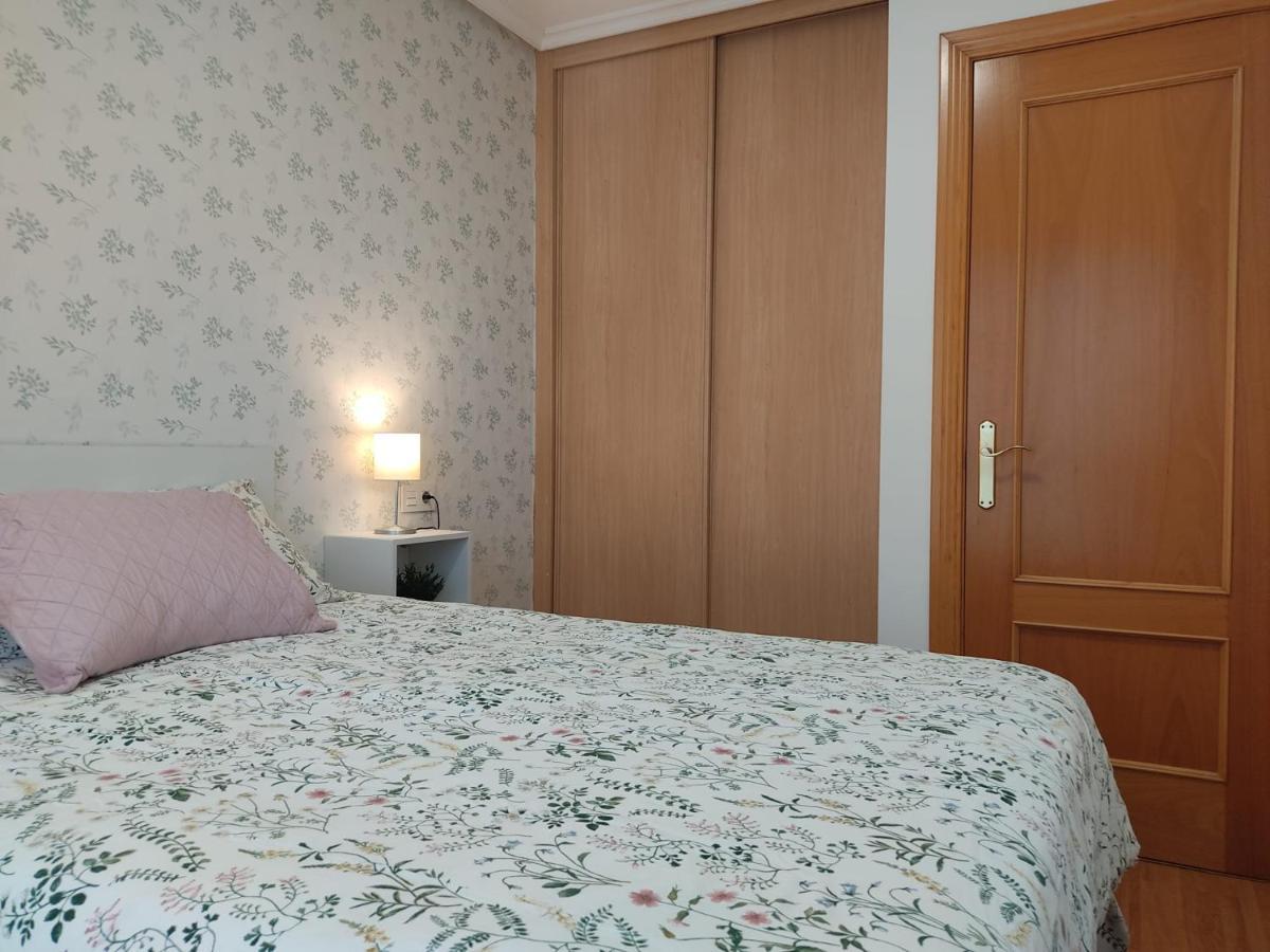 Apartamento Gloria En Oviedo Ngoại thất bức ảnh